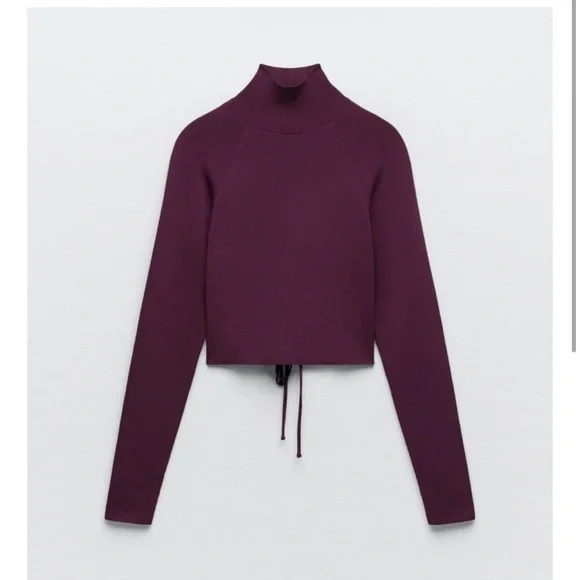 ZARA KNIT TOP WITH V-NECK BACK - Picture 2 of 3